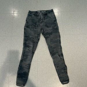 Grey Camo Jeggings